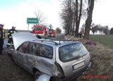 Wypadek w Piórkowie. Dachowało auto [zdjęcia]