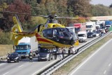 Wypadek na autostradzie A4, ranna kobieta zabrana śmigłowcem [ZDJĘCIA]