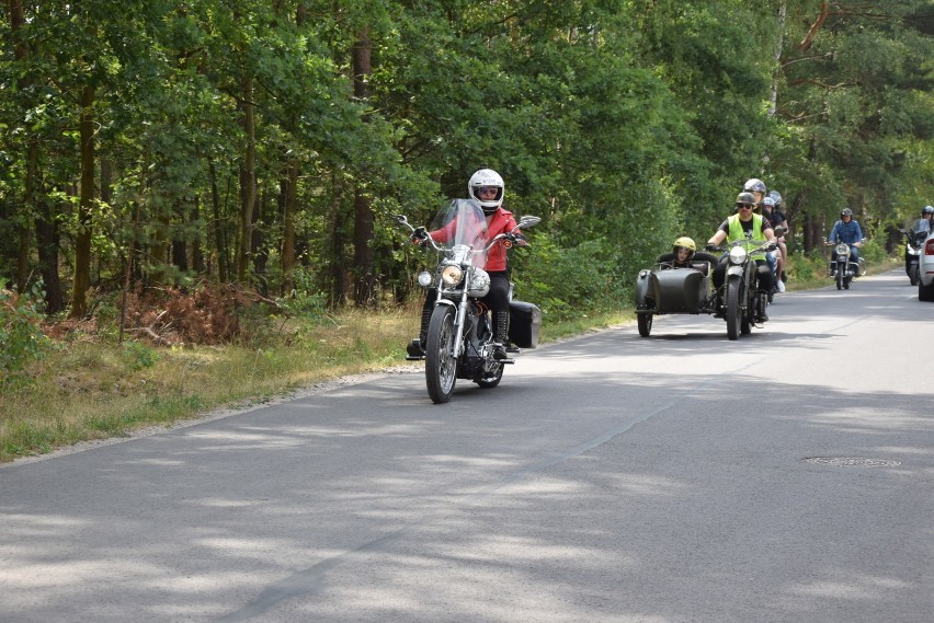 Kilkuset motocyklistów z różnych stron Polski wzięło udział...