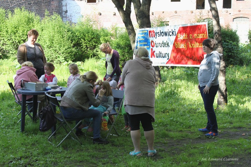 Ruszył projekt &quot;Podwórko doznań fantastycznych&quot;. Zobacz, jak bawiły się dzieci na Rymerze