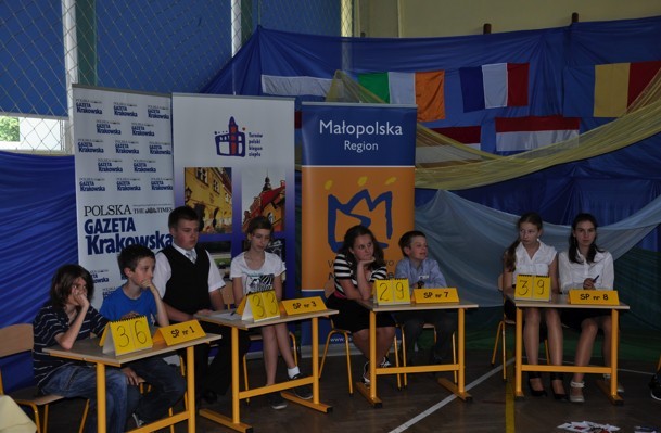 Tarnów: dziewięć szkół walczyło w turnieju wiedzy o Europie [ZDJĘCIA]