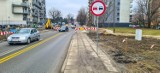 Kraków. Prace na skrzyżowaniu ulic Puszkarskiej i Sławka postępują. W przyszłym tygodniu ma się rozpocząć wymiana nawierzchni jezdni