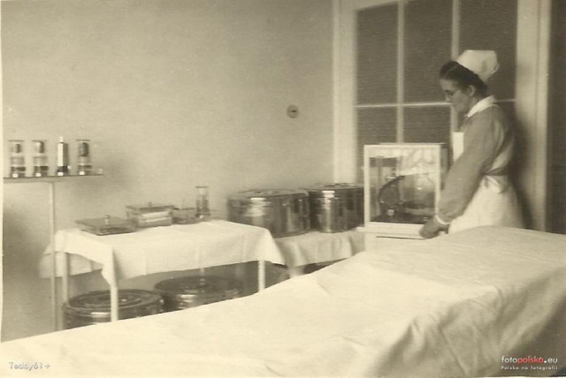 Jedna z sal chorych w niemczańskim szpitalu, będącym w owym czasie lazaretem. 1942 rok