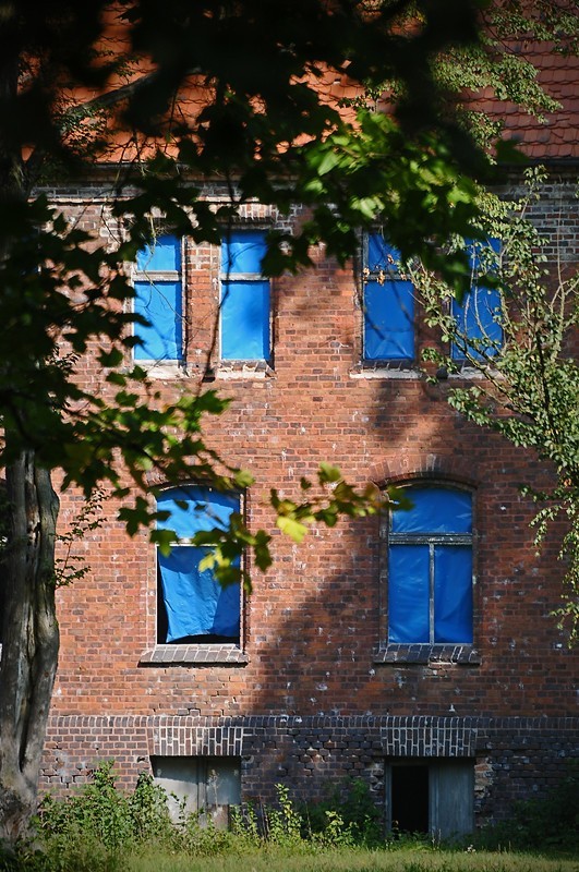 Opuszczone miejsca - Szpital psychiatryczny w Owińskach [ZDJĘCIA]