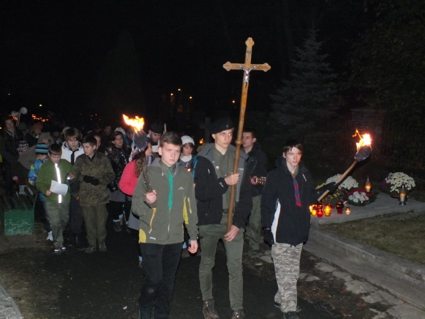 Wszystkich Świętych na cmentarzu parafialnym w Kraśniku