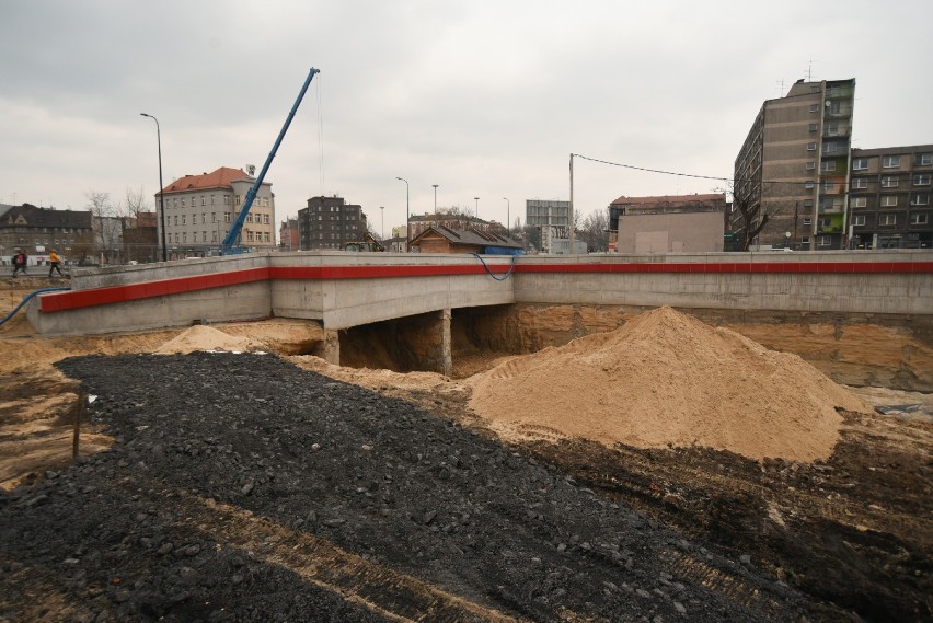 Trwa budowa tunelu nad DTŚ. Zobaczcie zdjęcia