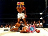 Barcelona - Bayern 3:0 - Boateng wyśmiewany. "Zorro" Lewandowski nie pomógł [MEMY, ŚMIESZNE OBRAZKI]