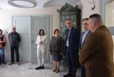 Dom Młynarza w Pruszczu Gdańskim otwarty. Mieszkańcy obejrzeli odnowiony zabytek i salę ślubów | ZDJĘCIA