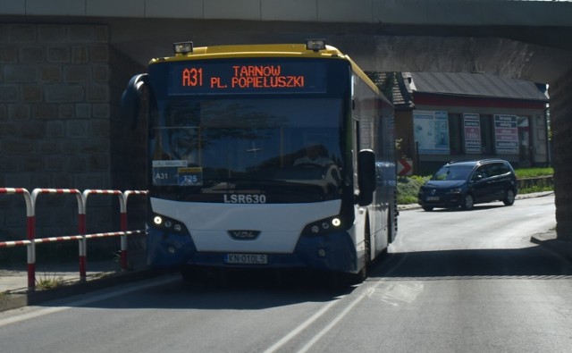Wraz z nowym operatorem na ulicach Tarnowa i podtarnowskich gmin pojawiły się nowe autobusy. Tabor jest na bieżąco wymieniany, przez co jakość wykonywanych połączeń ma być coraz lepsza