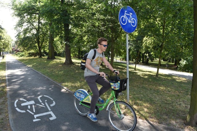 Miejski Zarząd Dróg inwestuje nie tylko w drogi dla samochodów, lecz także w te dla rowerów. W 2021 roku w Toruniu powstaną kolejne kilometry ścieżek rowerowych. Na inwestycje dla miłośników dwóch kółek miasto wyda ok. 2 mln złotych. Sprawdźcie, gdzie w Toruniu powstaną nowe ścieżki rowerowe. 

CZYTAJ DALEJ >>>>>