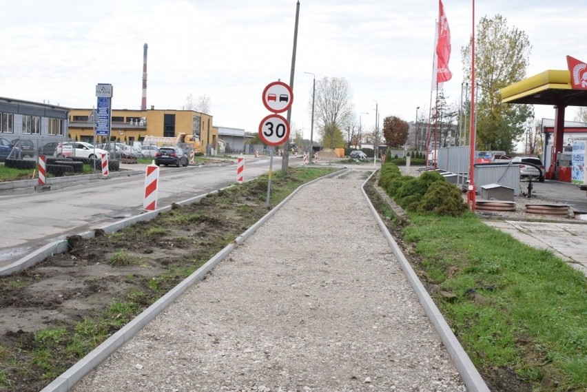 Inowrocław. Trwa przebudowa ulicy Staropoznańskiej w Inowrocławiu. Kierowcy muszą liczyć się z utrudnieniami. Zdjęcia