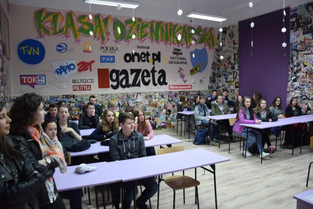 Zobaczcie zdjęcia z dnia otwartego w jarosławskim "Koperniku".

 Zobacz też: Najlepsza szkoła na świecie w Polsce. Jak to się stało, że wygrała prestiżowy konkurs?
