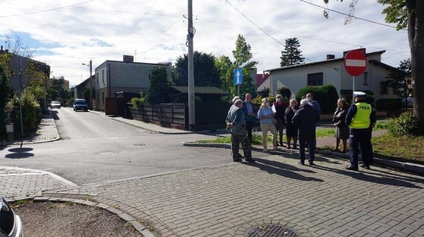 Lubliniec. Zderzenie samochodów przy szkole podstawowej na skrzyżowaniu Sokoła i Szkolnej 
