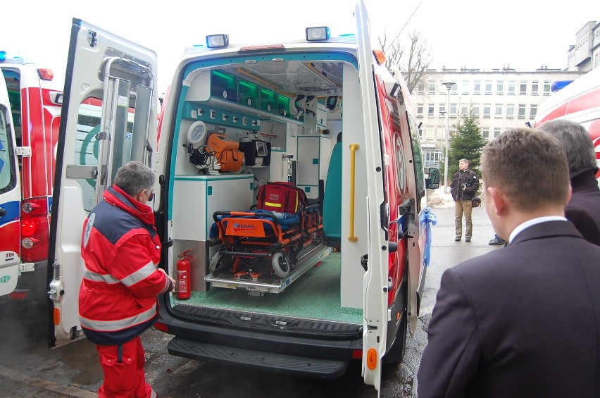 Szpital ma trzy nowe ambulanse