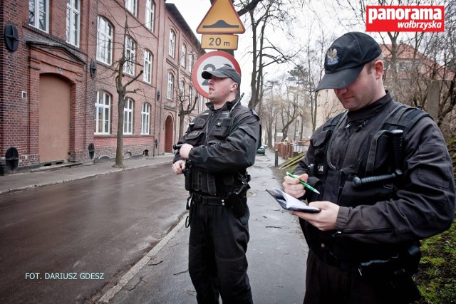 W okolicach szkoły na ul. Poznańskiej regularnie pojawiają się patrole policji