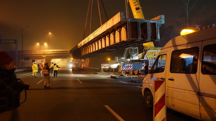 Rozbiórka przęsła wiaduktu w Katowicach zakończona