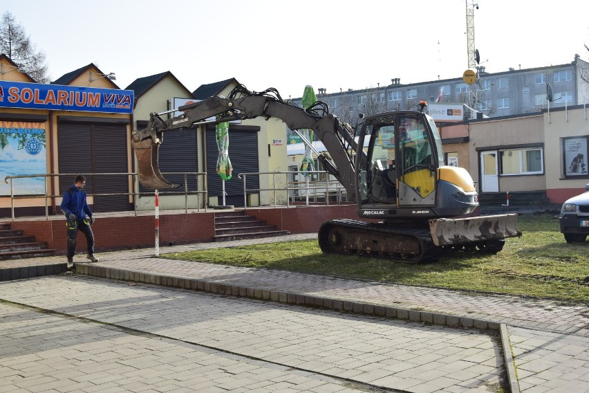 Rozpoczęła się budowa skweru przy ul. Piastowskiej w Radomsku [ZDJĘCIA]