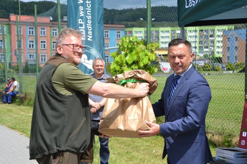 Nowa Ruda-Słupiec. Ulica Kombatantów ma nową aleję Lipową 