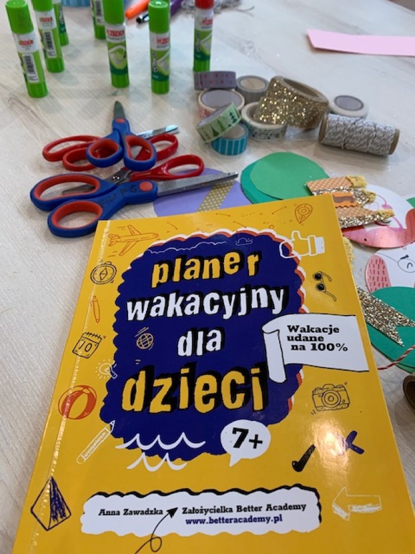 „Planer wakacyjny. Wakacje udane na 100%”       - nauka i frajda w jednym