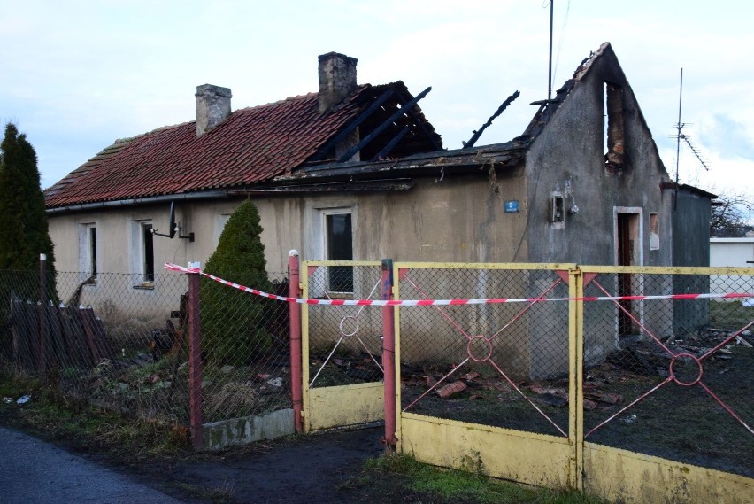 Dziś wczesnym rankiem w Słaboszewie (gmina Dąbrowa) wybuchł...