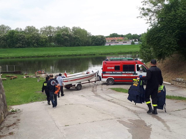Autorami projektu są strażacy ochotnicy z oddziału ratownictwa wodnego z Opola.