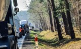 Wypadek na trasie śmierci. Między Żarami a Nowogrodem Bobrzańskim zderzyły się dwa auta. Jedna osoba jest ranna