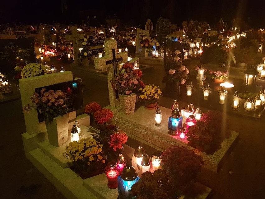 Cmentarze w gminie Oborniki wieczorową porą [ZDJĘCIA]