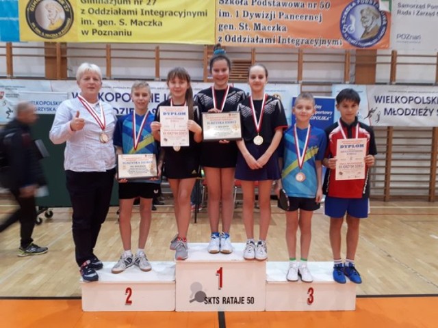 Sukces młodych tenisistek stołowych ze Szkoły Podstawowej w Śmiglu