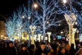 Warszawa wydała miliony na świąteczną iluminację. Lampki mają poprawić mieszkańcom humor i zwiększyć bezpieczeństwo na ulicach