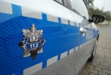 Zabłądziła z dziećmi w Bażantarni. Z chaszczy wyprowadziła ją policja