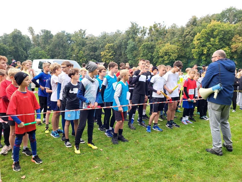 To mistrzowie powiatu malborskiego w biegach przełajowych. Uczniowie rywalizowali w Parku Miejskim