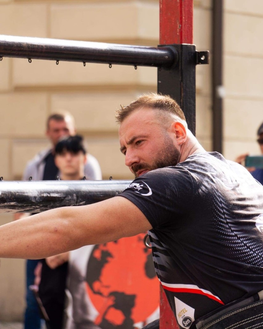 Szczepan Krzesiński uzyskał tytuł Mistrza Świata Strongmanów...