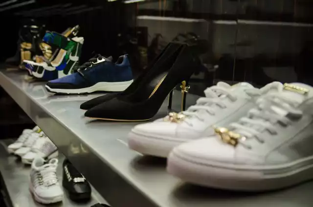 Luxury Footwear Boutique, Vitkac. Tak wyglądają najdroższe buty w Warszawie  [ZDJĘCIA] | Warszawa Nasze Miasto