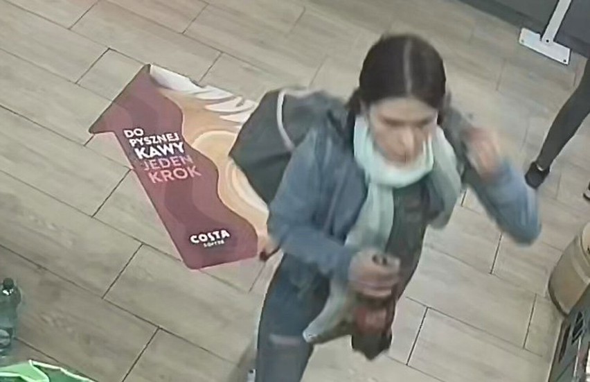 Rozpoznajesz ją? Jest poszukiwana w Zabrzu. Zabrała portfel i płaciła skradzioną kartą. Policja prosi o pomoc. Rozpoznajesz podejrzaną?