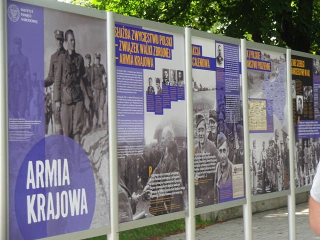 Do 10 września można oglądać wystawę poświęconą Armii Krajowej, która stanęła na Skwerze imienia Stefana Żeromskiego w Kielcach.