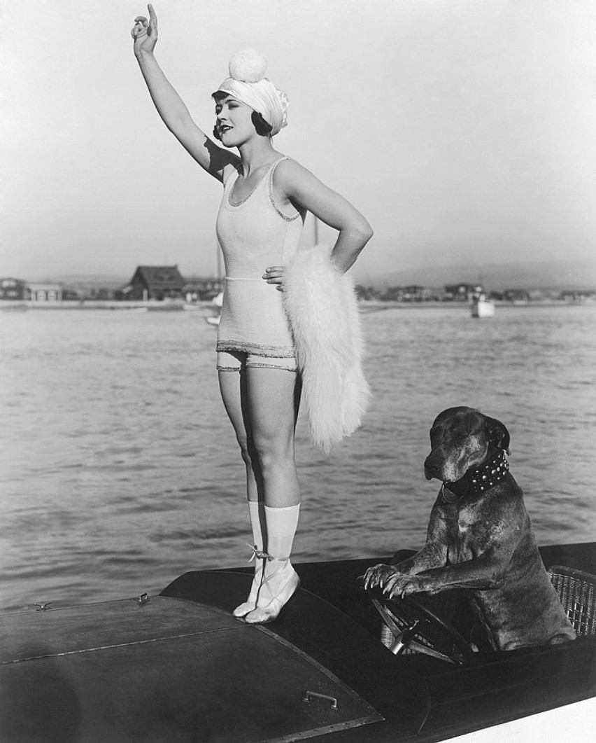 Gloria Swanson w kostiumie kąpielowym, 1917 rok