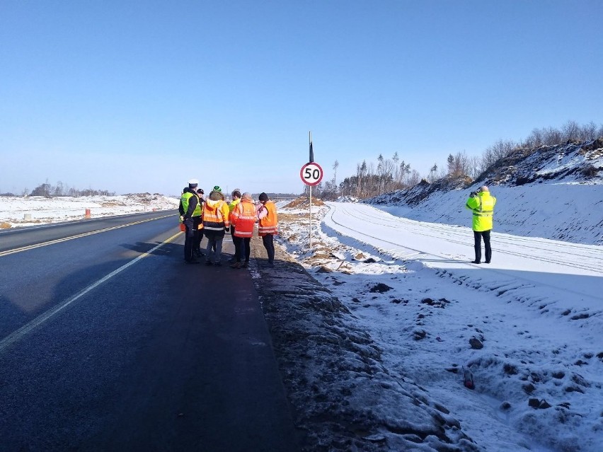 Zmienią oznakowane w miejscu tragicznego wypadku na DK5 w Lubczu