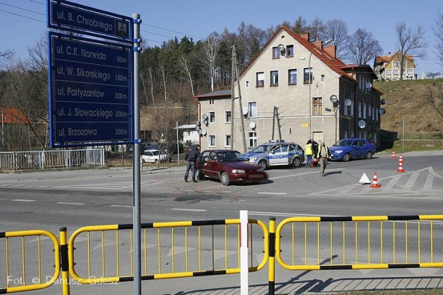 Kolizja drogowa przy ul. Kłodzkiej w Jedlinie