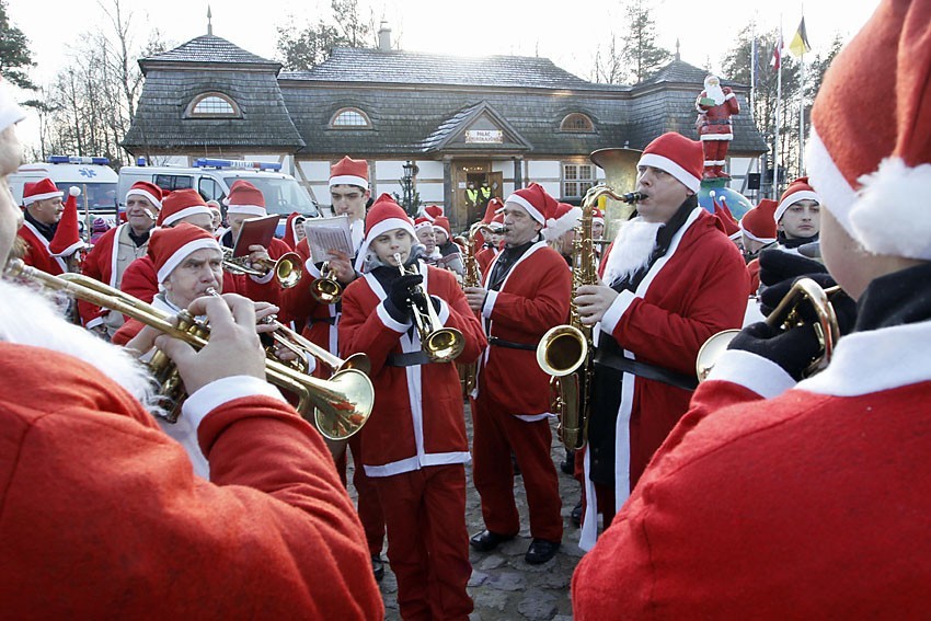 Tysiące Mikołajów zjechało do Szymbarku