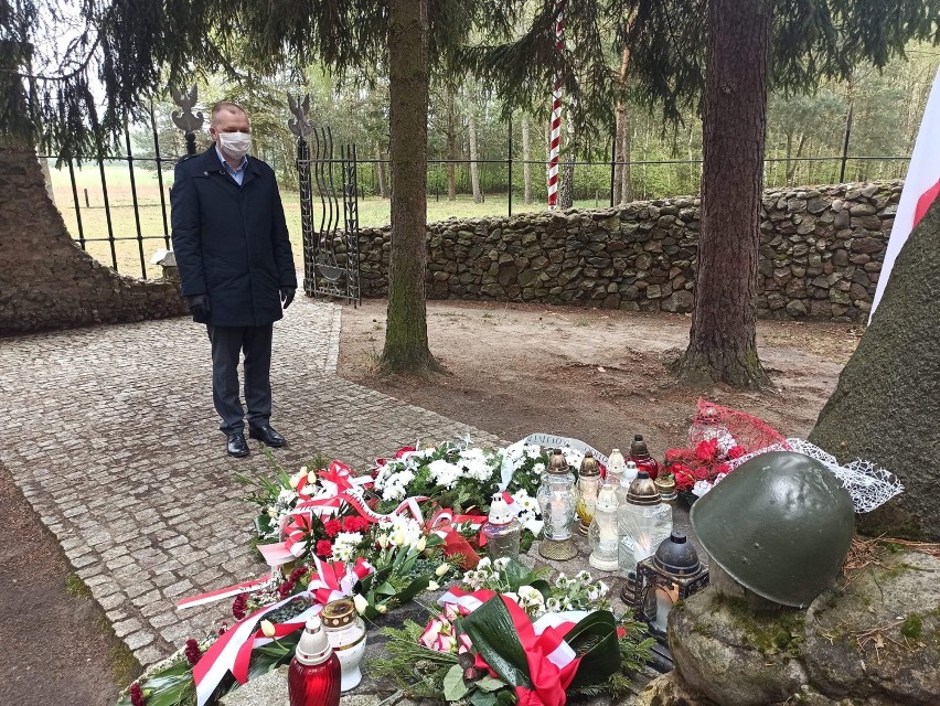 Obchody 80. rocznicy śmierci mjra Hubala w Anielinie [ZDJĘCIA]