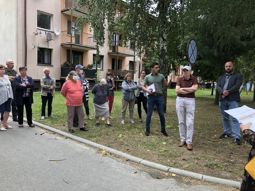 Mieszkańcy ulicy Matejki nie zgadzają się z budową miejsc...