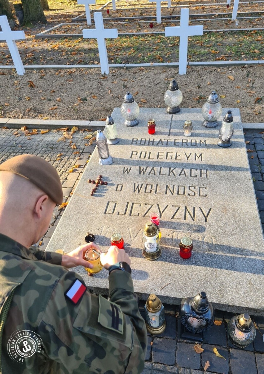 Akcja Żołnierska Pamięć. Żołnierze zadbali o groby poległych bohaterów i kombatantów [ZDJĘCIA]