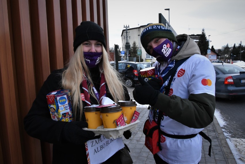 Pracownicy Banku Spółdzielczego i wolontariusze