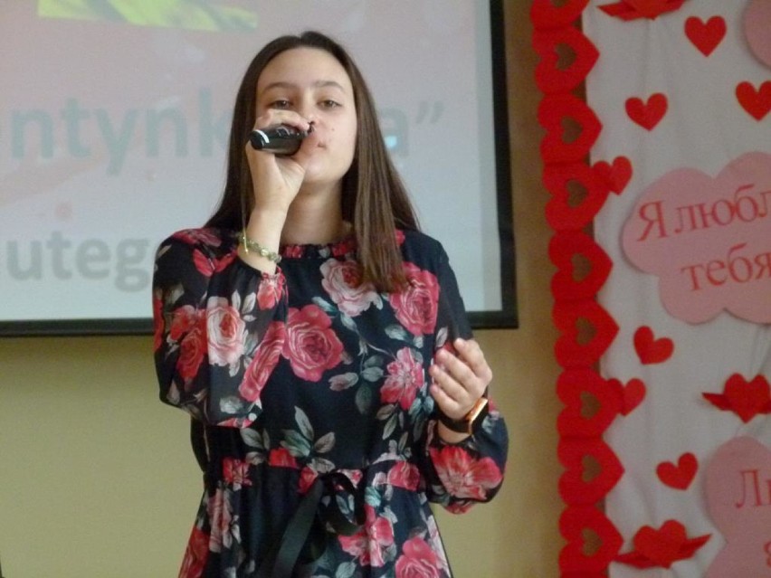 Walentynkowe piosenki w Zespole Szkół Zawodowych nr 1 w Zduńskiej Woli