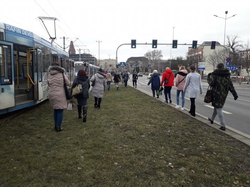 Uwaga, awaria na torach w centrum miasta. Nie jeżdżą tramwaje