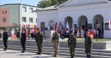 Obchody Święta Wojska Polskiego w Płocku. Złożono kwiaty przed Płytą Nieznanego Żołnierza