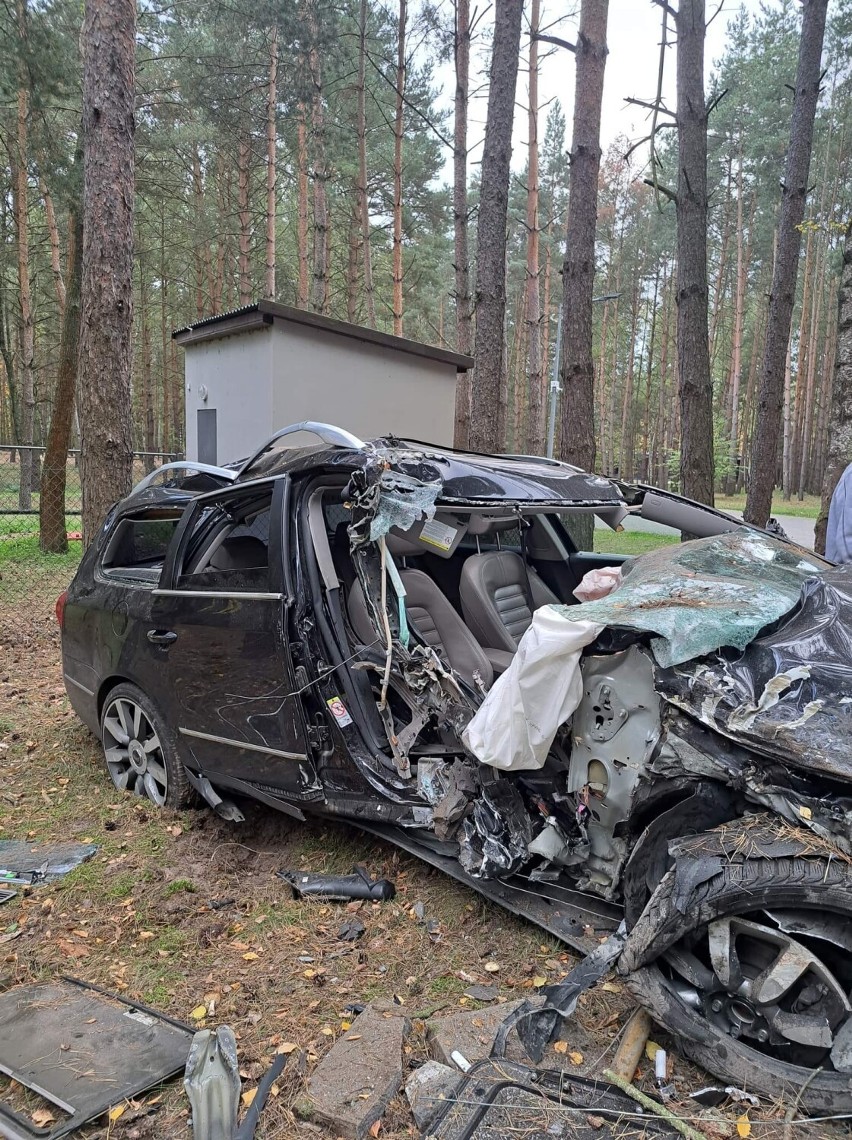 Wypadek w Mrówkach, gmina Wilczyn. Lądował śmigłowiec LPR. Jedna osoba poszkodowana