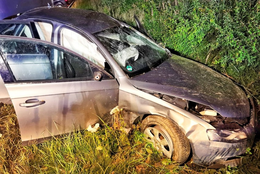 Śmiertelny wypadek w Kobylej Górze. Śledczy ustalili, że auto mogło poruszać się nawet 160 km/h