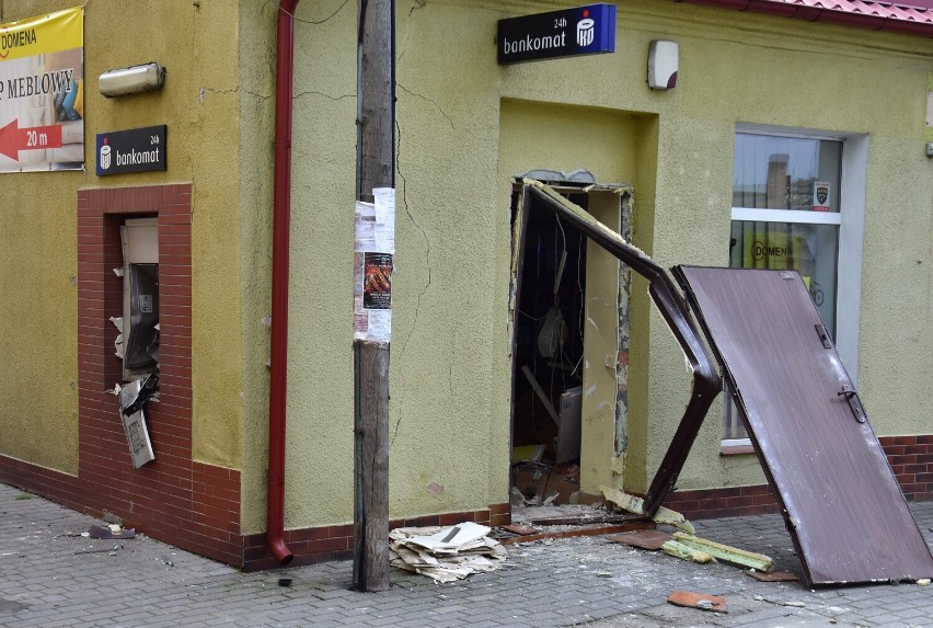 W Łabiszynie wysadzili bankomat! Mieszkańcy w szoku [zdjęcia]