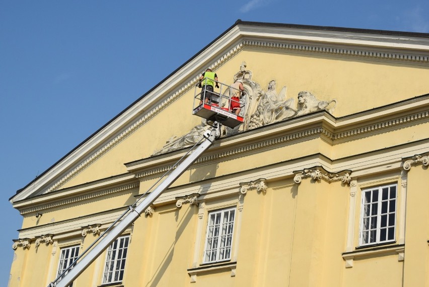 Co się stało z medalionem z Trybunału Koronnego w Lublinie? 